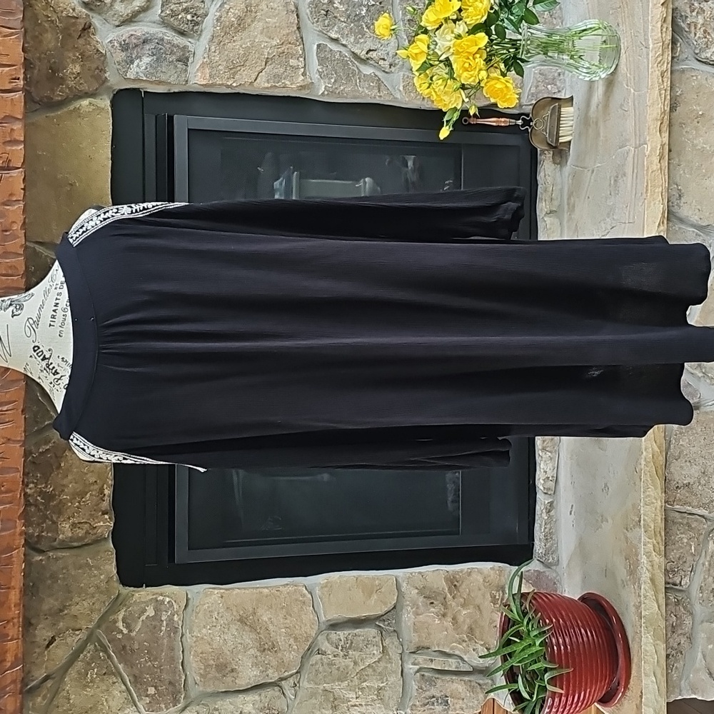 BEAUTIFUL BOHO COLD SHOULDER DRESS - Picture 6 of 12